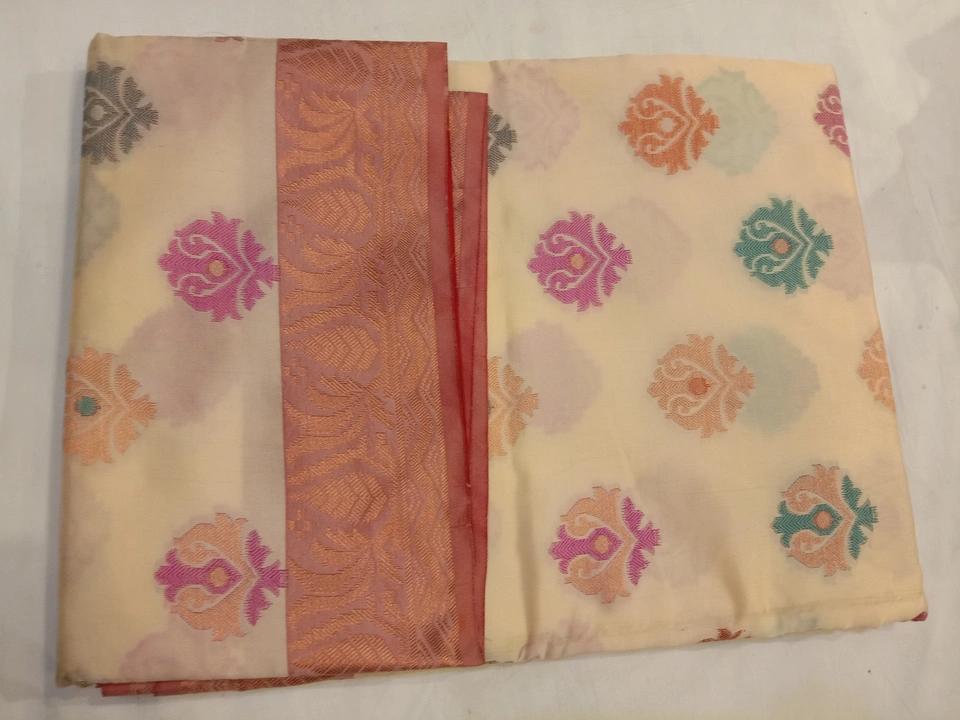 Banarsi  soft silk saree  uploaded by business on 3/30/2023