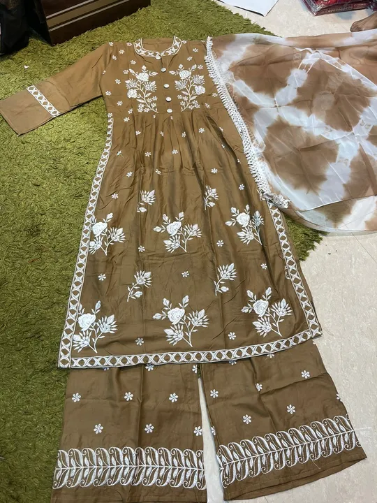 Nyra kurti with embroidered kurti n plazzo
And diamond highlights 
Fabric:reyon
Length kurti48” plaz uploaded by Wedding collection on 3/30/2023