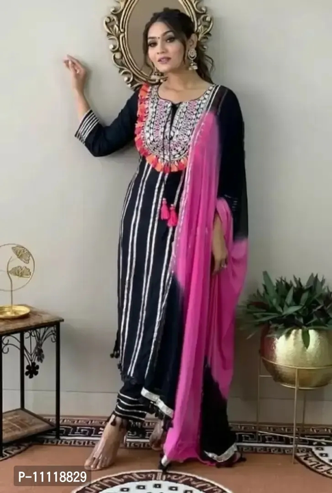 Kurti set uploaded by Online everything on 3/30/2023