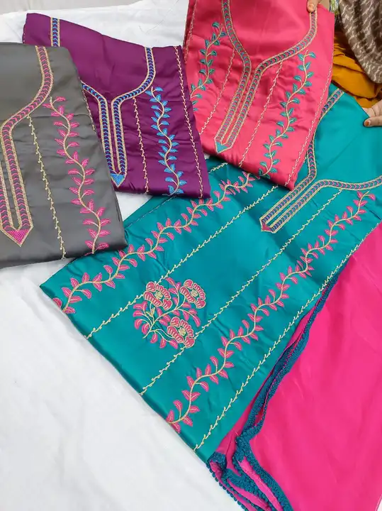 D jaam suit with sifon dupatta uploaded by Manish sales on 3/30/2023