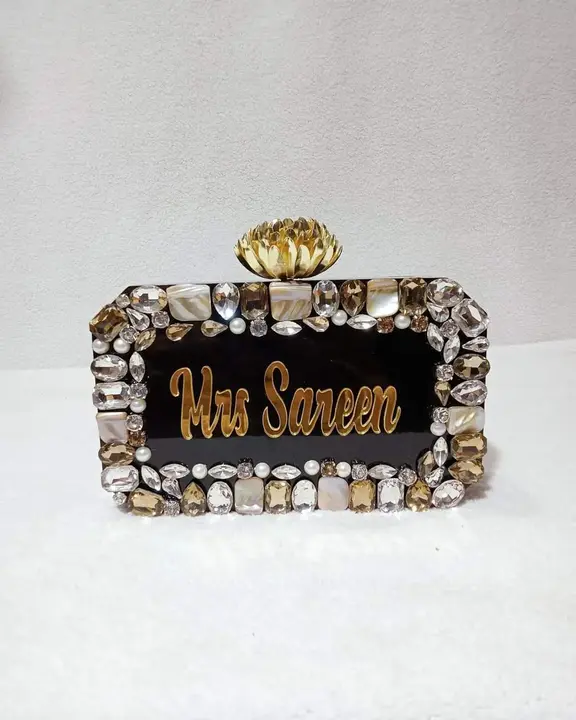 Post image Name Customised Luxury Resin
Premium Quality Classy Resin Clutch 
* �Very attractive Double Packing*
* �Thermocol+ Hardply gatta Box*
* �Size- 5*7 inches Approx*
* �free Shipping all Over india 
* �Limited time offer 
* Order now
* Whrasapp at 983586084
* 100% Quality Assurance Product 
* 📍colour can be customised