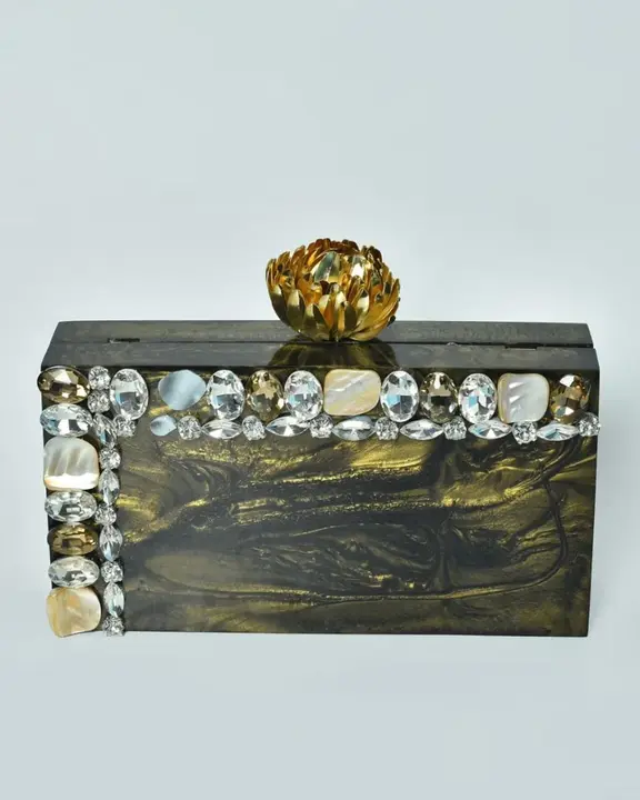 Resin clutch  uploaded by Clutches Trends  on 5/30/2024