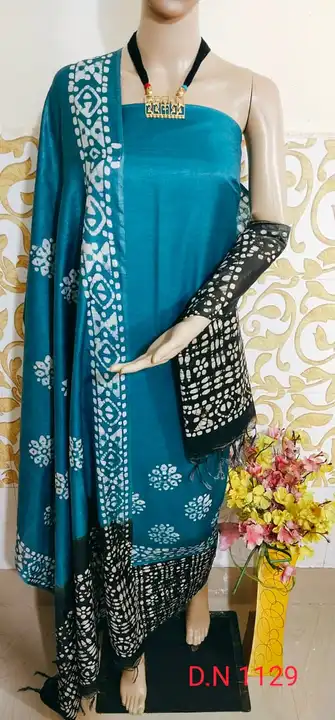 Khadi cotton batik print suit uploaded by ROJI.HANDLOOM.SILK  on 3/30/2023