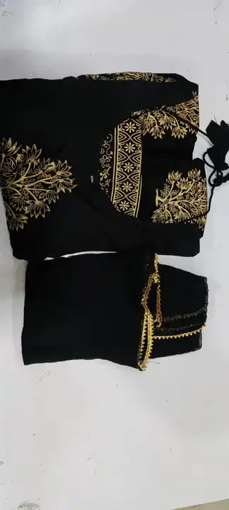 Women Anarkali gown set  uploaded by Julu art  on 3/31/2023