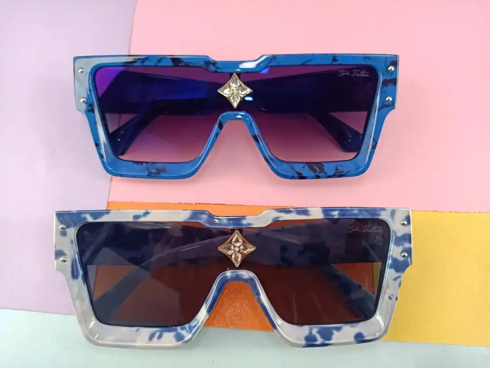 Post image UNISEX SUNGLASSES
UV PROTECTED
High Quality
Don't Compare with Cheap Market Quality
Proper Detailing everywhere

With Orginal Case and Accessories

Free shipping

Whatsapp for price - 8076220711