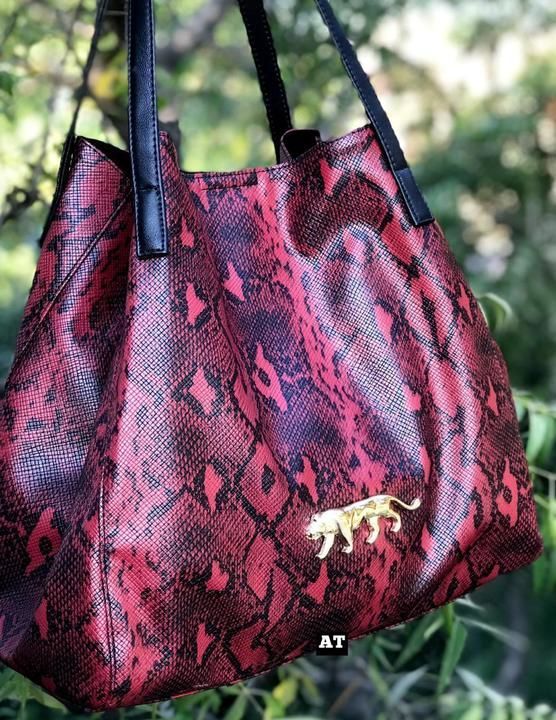 SABYASACHI TOTE ❣️
HIGH QUALITY  

COMES IN LATEST SHADES WITH INNER SUEDING & BRANDING  WITH SABYAS uploaded by BOKADIYA TEXOFIN on 3/2/2021