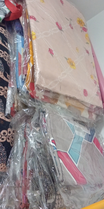 Bedsheet new stock all size available starting from 250 good material negotiable on more quantity  uploaded by business on 3/31/2023