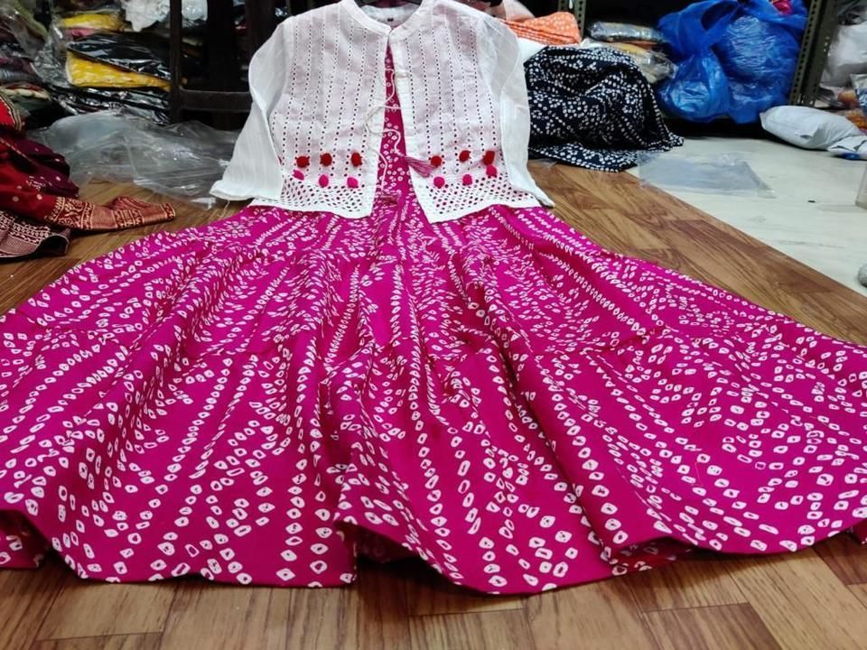 Post image * 4 color Red and pink*

*Fabric rayon*
*Work print and hand work*
Kurti length 52
*Shifli Jacket With  flower*

 *Size M to xxl*

*Price 699*

*Free shipping*

*full stok same day decpach*