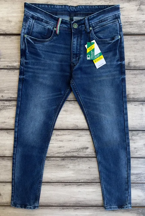 Post image BRAND :*UCB* 
SLIM FIT 
FABRIC :100% PREMIUM KNITTED DENIM FABRIC 
WEIGHT :  13. 5 ONZS  HEAVY LYCRA FABRIC 
COLOR : 8 COLOURS AS in IMAGE 
SIZE :   30   32   34   36   38
RATIO :  1     2     2     1     1
MOQ ; 60 PCS
PRICE = 370