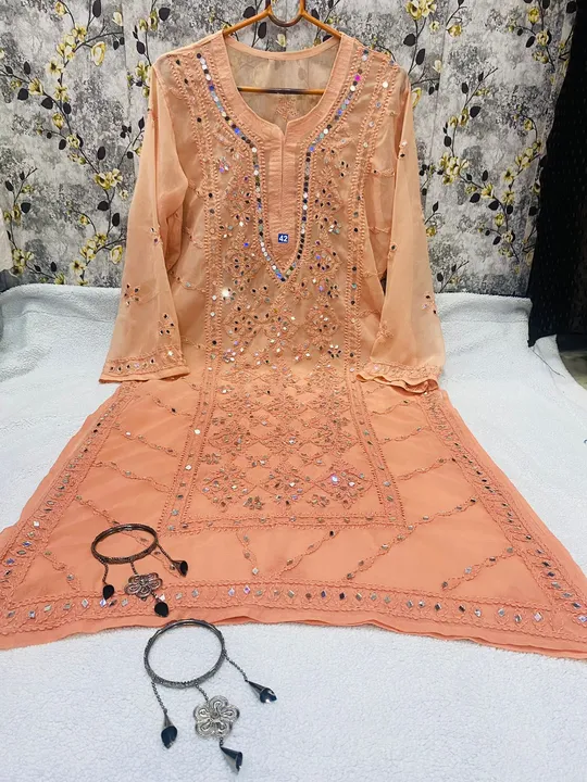 Georgette panel kurti uploaded by Shan Chikan on 4/1/2023