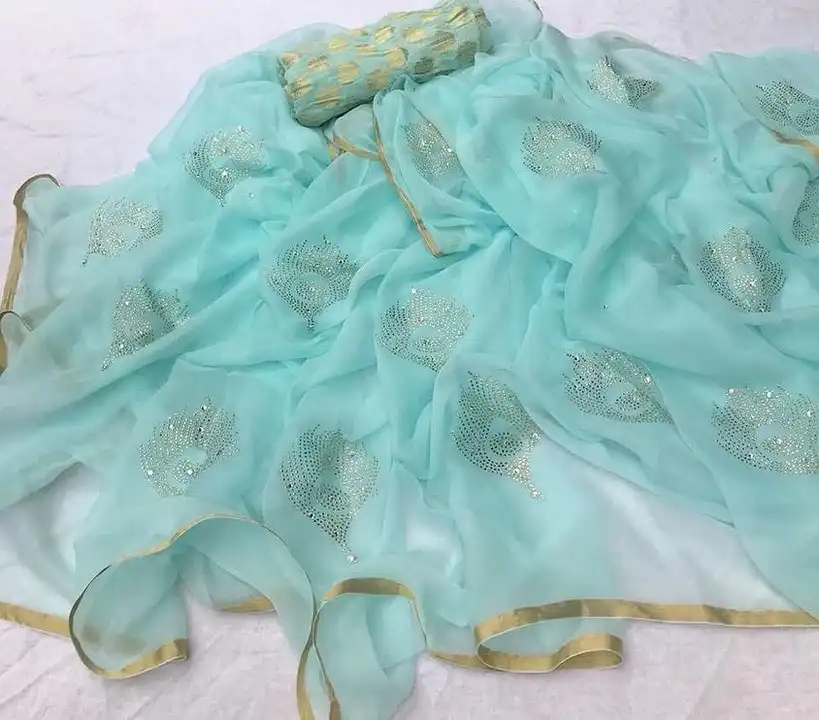 Sale sale sale 

🍎💃🏽👏NEW PRICE 😍😍😍 
Dhamaka offer👏💃🏽🍎
Febric nazmeen chiffon with peacock uploaded by Gotapatti manufacturer on 4/1/2023