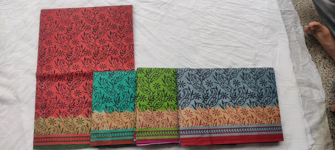 Post image Cotton sarees hand print  cut 5.50 mtr 4 colour maching