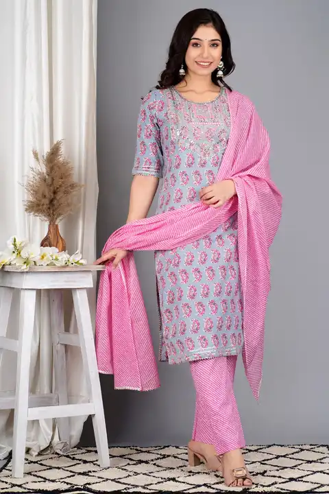 Product uploaded by ISHANI COLLECTIONS  on 4/2/2023