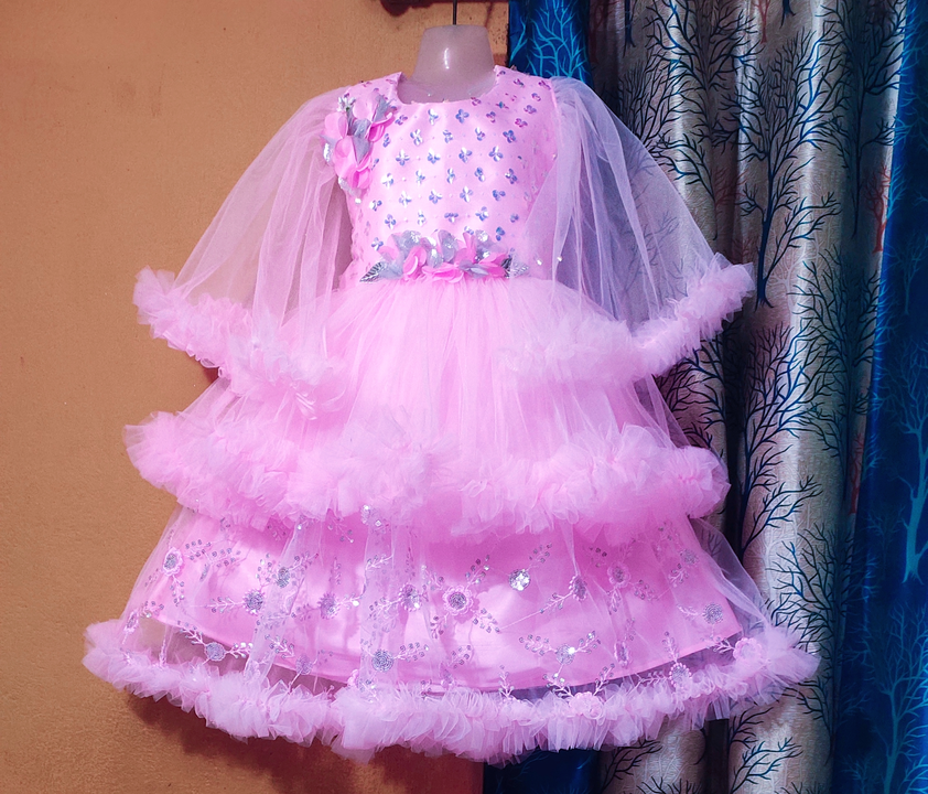 Sk Nargis dresses uploaded by Sahim Torato on 4/2/2023