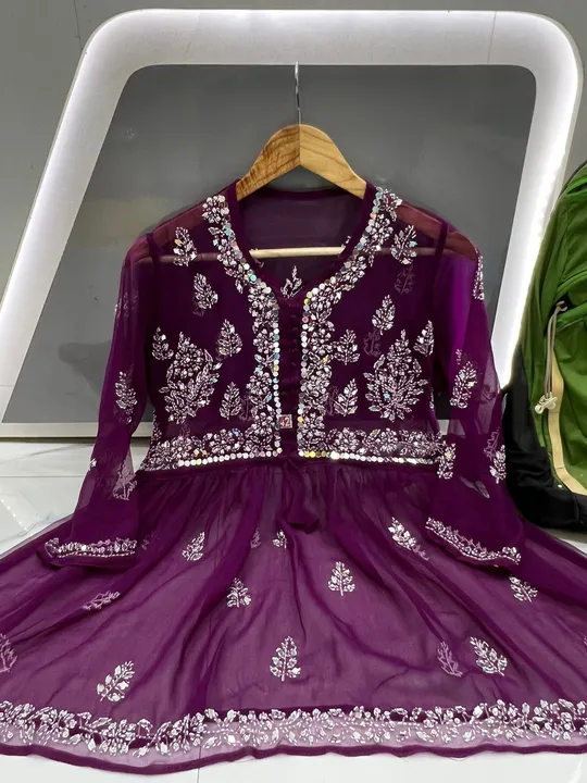 EZOORE Lucknowi Hand Embroidered with Mirror Work Chikankari Straight  Georgette Kurti Kurta for Women's & Girls(Inner Included) Lavendar :  Amazon.in: Fashion
