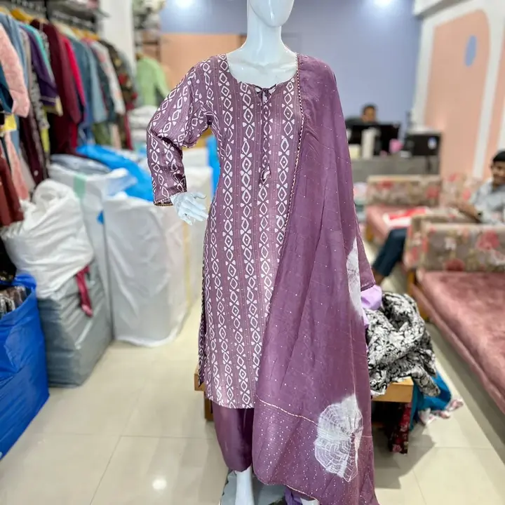 Dresses uploaded by Kaveera by anjali sheth on 4/3/2023