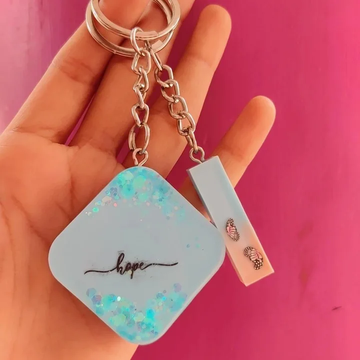 Resin coustomize keychain ❤️ uploaded by Sweta__creation  on 4/3/2023