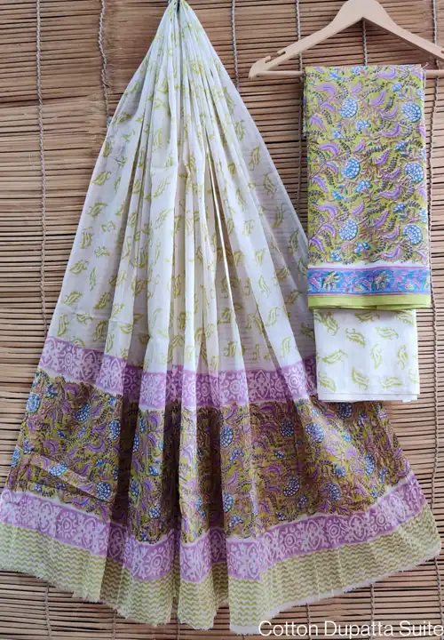Exclusive new hand block printed cotton suits with cotton duptta👌👌

Details👇👇
Top fabric - cotto uploaded by Saiba hand block on 4/3/2023