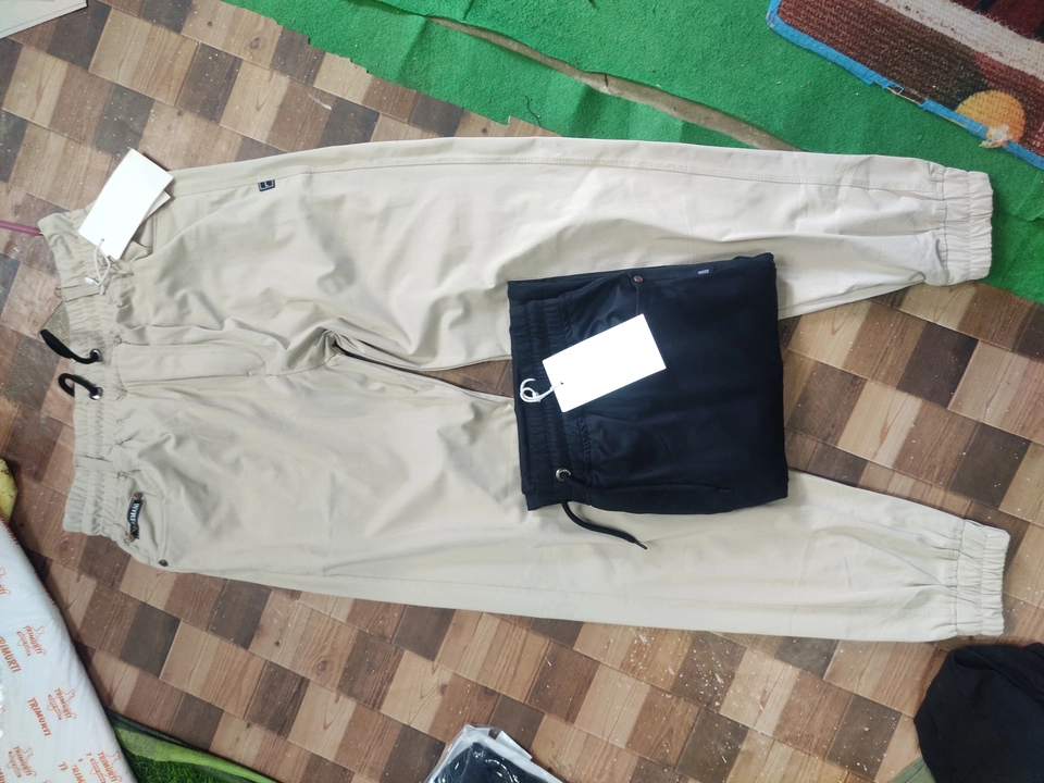 Imported joggers  uploaded by DELHI WHOLESALES on 5/6/2024
