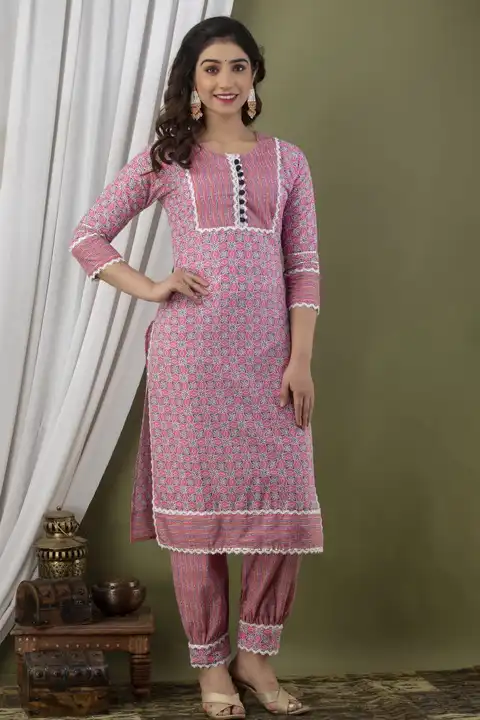 Cotton printed kurti with pant set

Work: heavy hand work 

Kurti Length : 44inch

Size : M, L, XL,  uploaded by Mahipal Singh on 4/3/2023