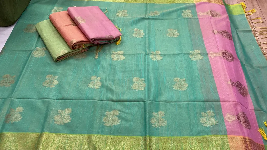 Banaras katan with contrast pallu and blouse  uploaded by Sk sarees on 4/4/2023
