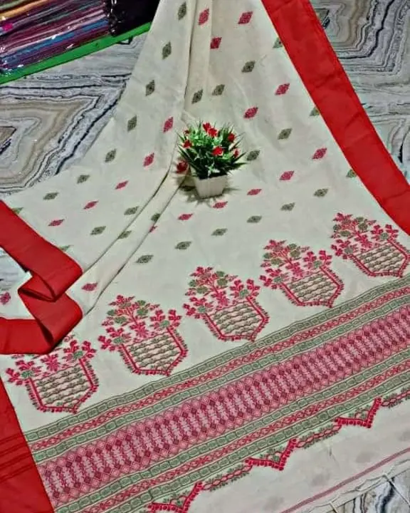 Pure Maslite Cotton Hand Work Sharee  uploaded by Maa Kali Sharee Center on 4/4/2023