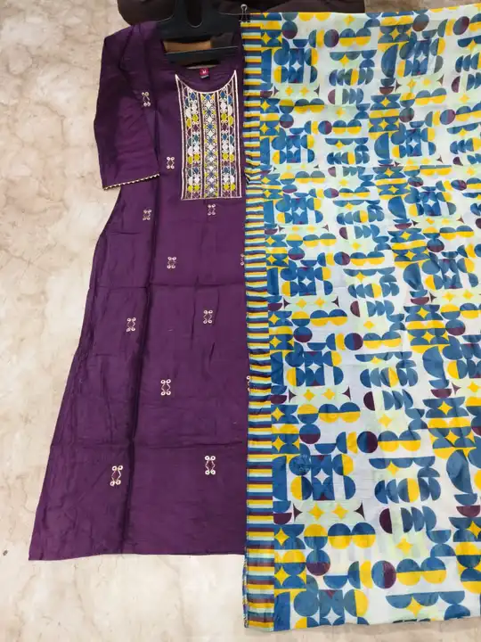 Women kurti with dupatta set  uploaded by BHAKTI NANDAN FASHION on 4/4/2023