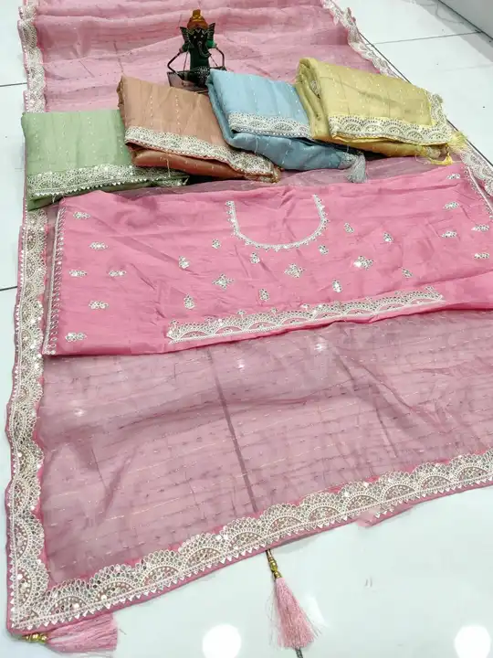 Product uploaded by Mukesh Saree Centre on 4/4/2023