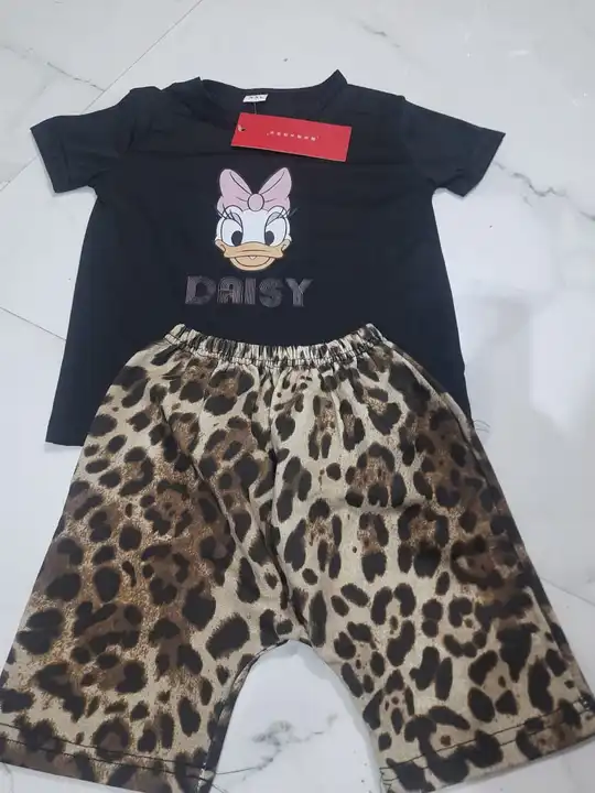 KIDS NIGHT SUITS

FEBRCI COTTON

SIZE 1 YEARS TO 5 YEARS

MIX DESIGNS

RATE 130

QUANTITY 600 

MOQ  uploaded by Krisha enterprises on 4/5/2023