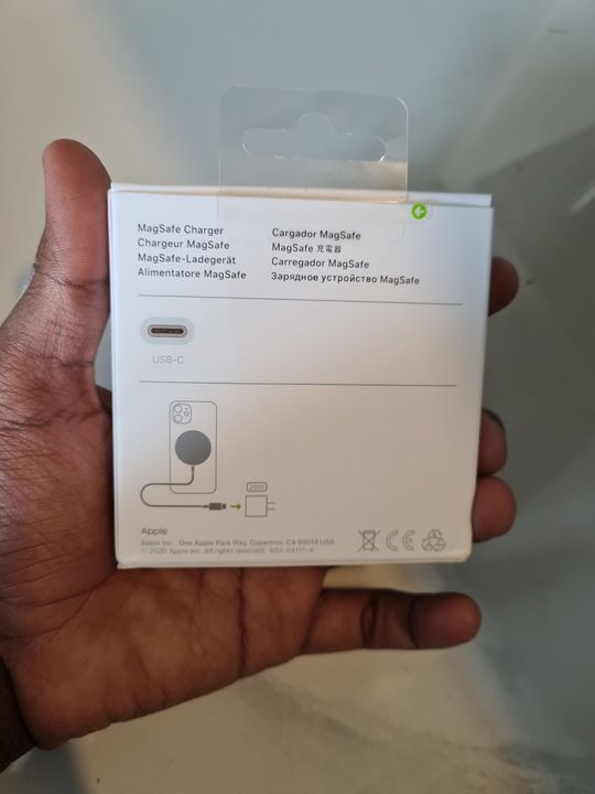 Magsafe charger OG uploaded by Auricular Accessories  on 3/3/2021