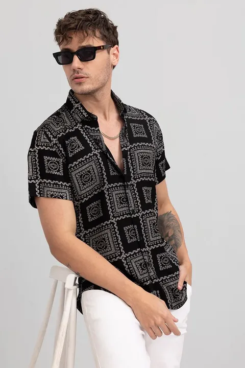 Men's printed casual shirt uploaded by Vraj creation on 4/5/2023
