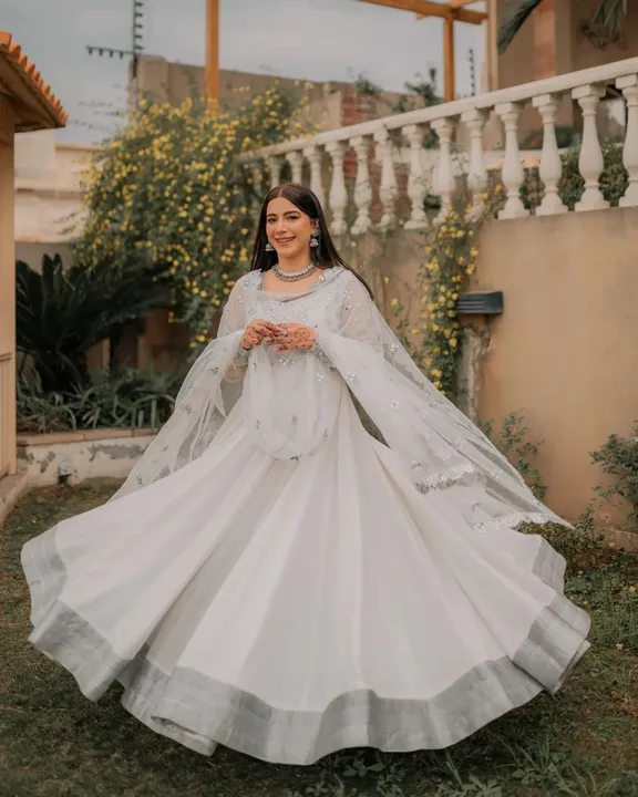 Anarkali suit uploaded by Aaradhya fashion on 4/5/2023