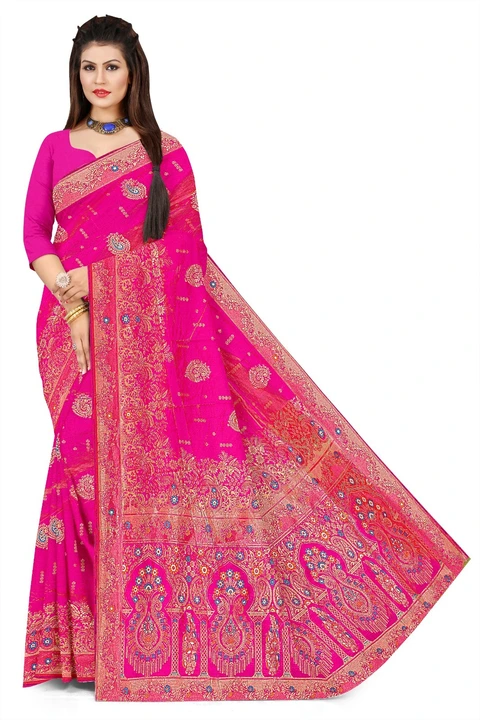 Urvi saree  uploaded by business on 4/5/2023
