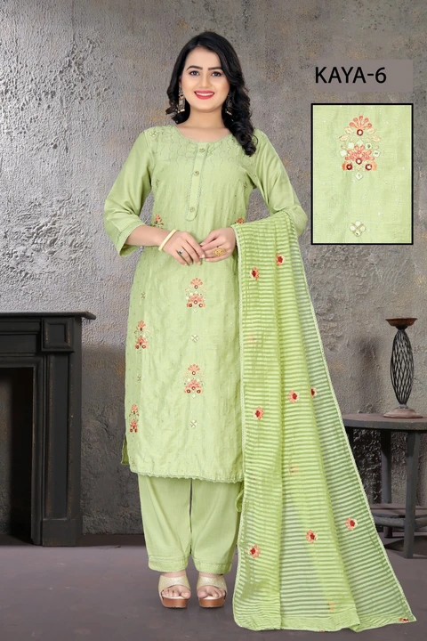 Chinon Kurti set uploaded by KQueen Fashion on 4/5/2023