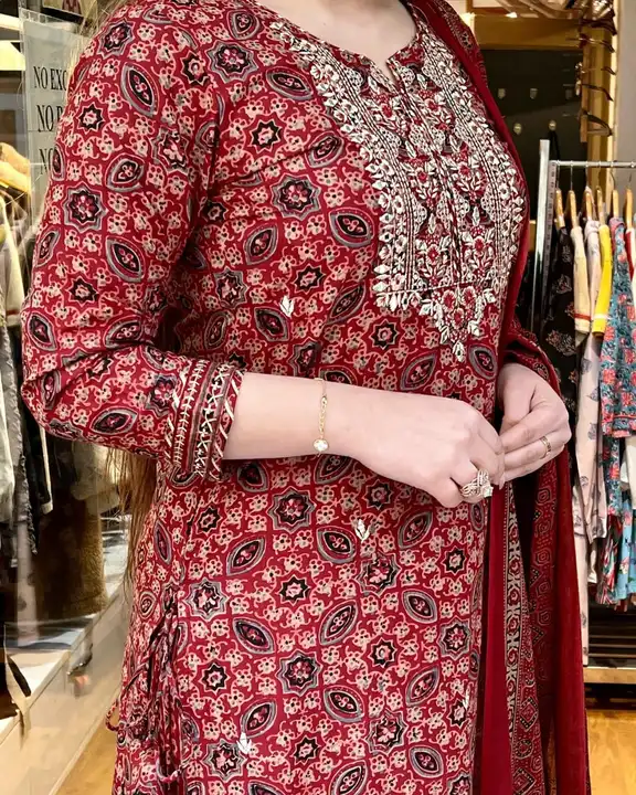 💖💖💖💖💖💖💖💖

*Feel like a princess living her fairtytale dream in our gorgeousz Embroidered Sha uploaded by MARWAR FASHION  on 4/5/2023