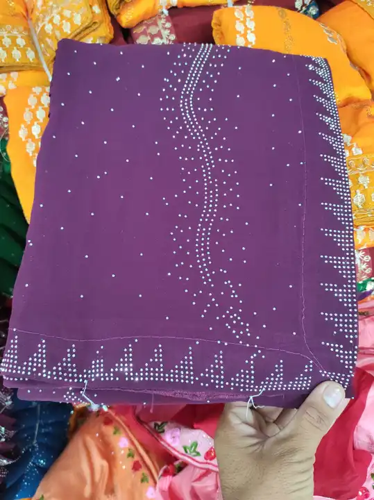 Product uploaded by Parakh Saree Kendra on 4/5/2023