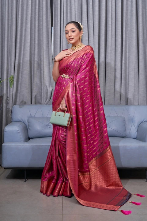 Soft silk sarees with self weaving and jacquard Weaving uploaded by Manasvi Enterprise on 4/5/2023