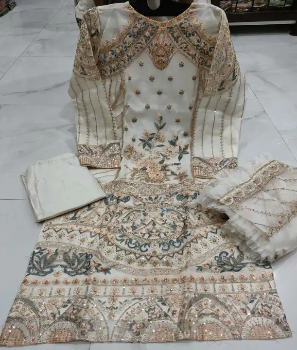 Pakistani Suits  uploaded by Ali Fashion Store on 4/5/2023