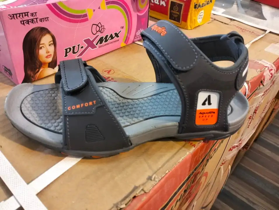 Post image I want to buy 16 pieces of KIDS SANDLE. Please send price and products.