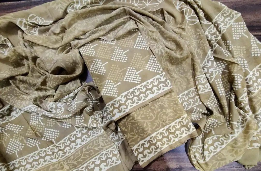Cotton suit  uploaded by Pooja handicrafts  on 4/6/2023
