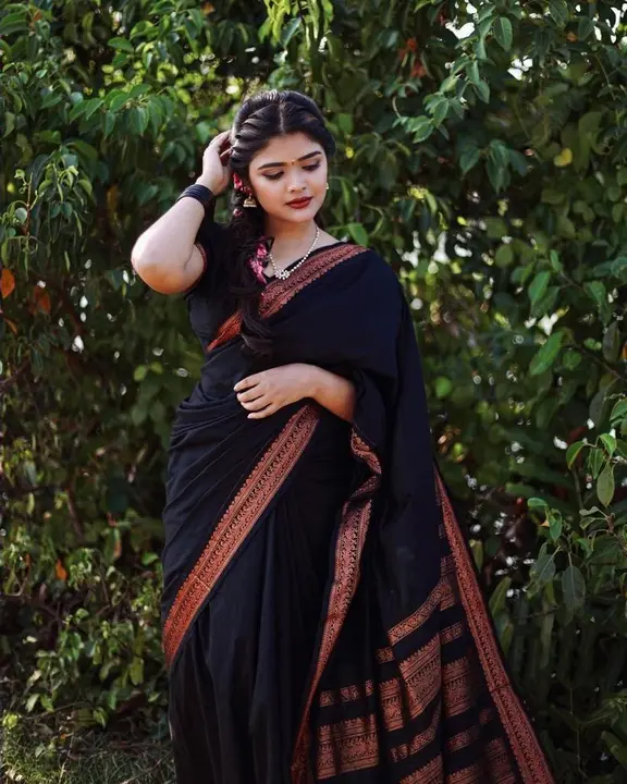 Beautiful banarasi silk saree with blouse piece  uploaded by business on 4/6/2023