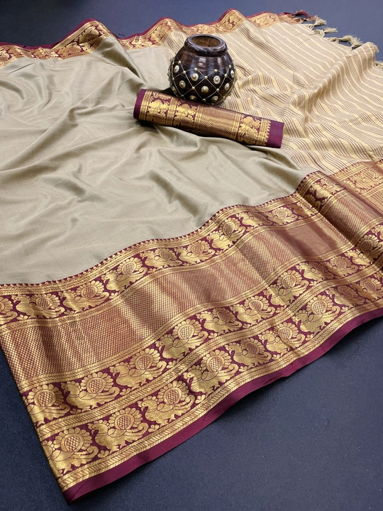 Narayan pet cotton golden zari saree uploaded by YAGNAM FAB on 4/6/2023