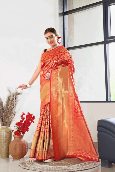 Beautiful banarasi saree  uploaded by Dhananjay Creations Pvt Ltd. on 4/7/2023