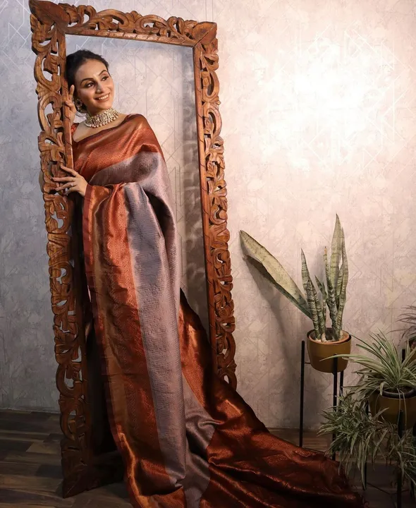 Golden zari linning design saree  uploaded by DHANANJAY CREATIONS on 4/7/2023