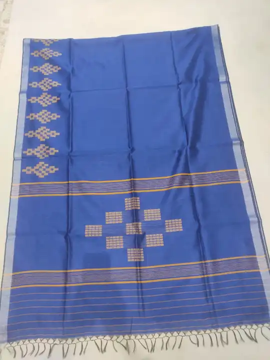 Semy raw silk qualitty finish saree with blouse uploaded by Shree nagpur handloom factory on 4/7/2023