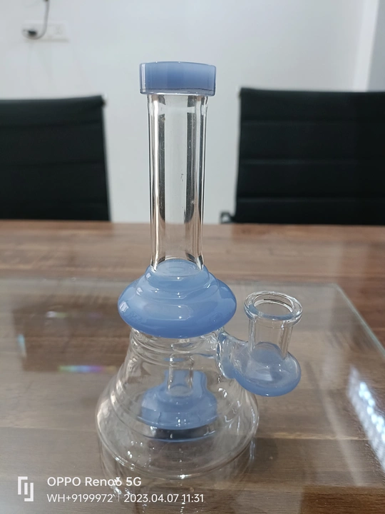 Glass bong uploaded by business on 4/7/2023