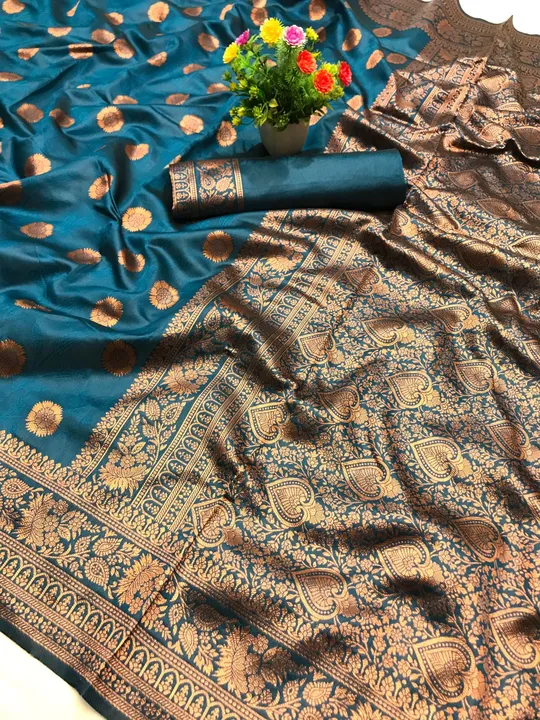 Rich Pallu With Allover Golden Zari Weaving Butti Design And Zari Weaving Border  uploaded by DHANANJAY CREATION  on 4/7/2023