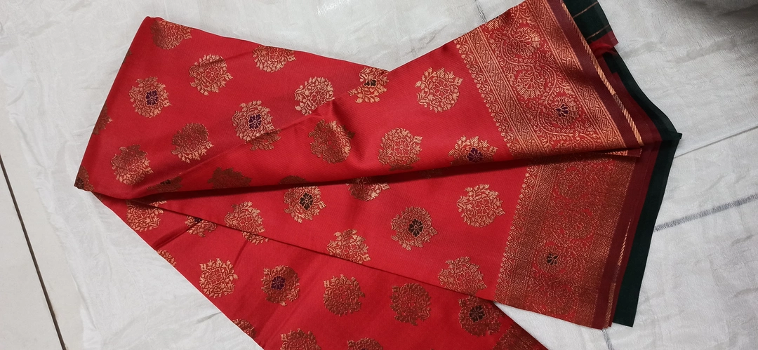 Kota Copper Saree with Mina Butta Contrast Pallu uploaded by UK Weaving on 4/7/2023