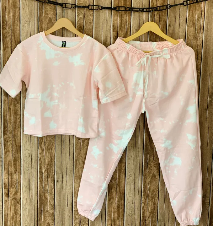 🔥
two piece
tie die
set
14 shade’s
fabric - sweat
tee size - 32 to 34 bust
bottom size - 28 to 32 w uploaded by Roza Fabrics on 4/7/2023