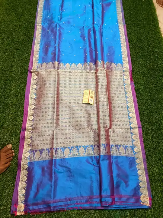 Banarasi Handloom pure kataan silk with Resham Thread uploaded by Ayesha Fabrics on 4/7/2023